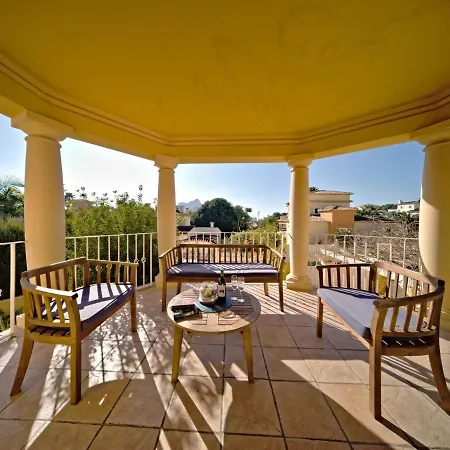 Acuario By Interhome *