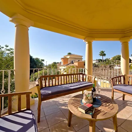 Acuario By Interhome